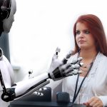 Des robots contrôlés par la réalité virtuelle pourraient remplacer les médecins dans les guerres